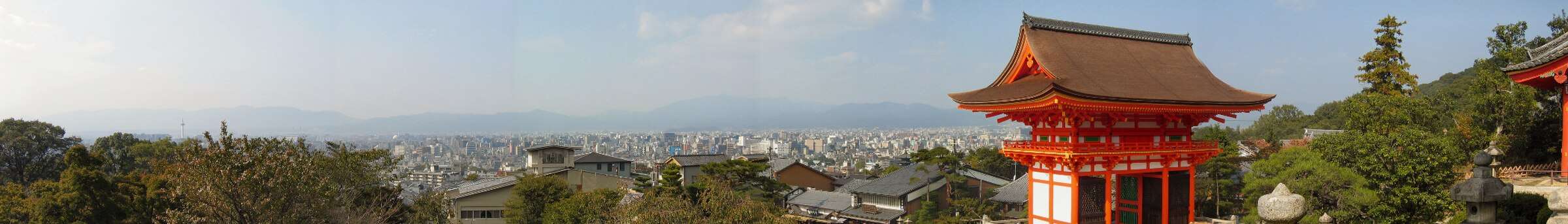 Kyoto seen from Higashiyama, with a temple gate above the city